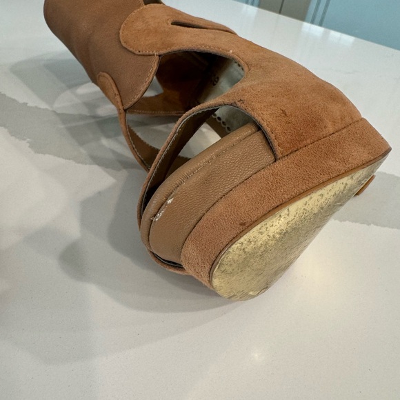 Bebe Cassandra booties.  Size 7 - Picture 11 of 14